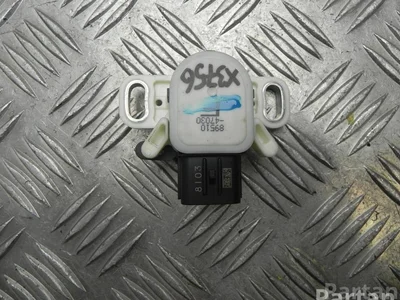 Toyota 89510-47030 / 8951047030 C-HR (_X1_) 2019 Interrupteur des feux de freins - Image 1