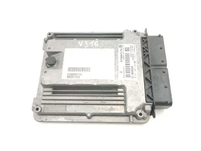 Maserati 670007174, 670007174B, 670009715, 0261S09248 QUATTROPORTE VI 2014 Unité de contrôle moteur - Image 1