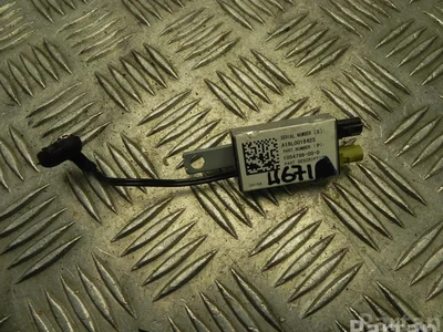 Tesla 1004798-00-D / 100479800D MODEL S 2017 Antenne - Image 1