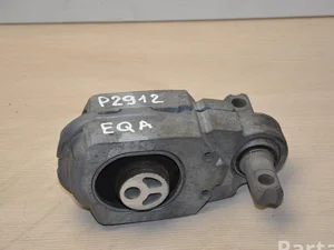 Mercedes-Benz A2432403100 EQA 2021 Support moteur
