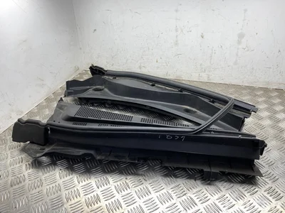 Mazda DN4J507N1, DN4J507R1 MX-30 DR 2022 Oблицовки стеклоочистителей - Изображение 1