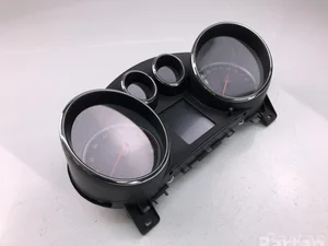 Opel 13338435 ASTRA J 2010 Tableau de bord