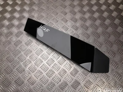 Tesla 1100437-00-E, 1092978-00-C / 110043700E, 109297800C MODEL 3 2022 Décoration de cadre de verre porte - Image 1