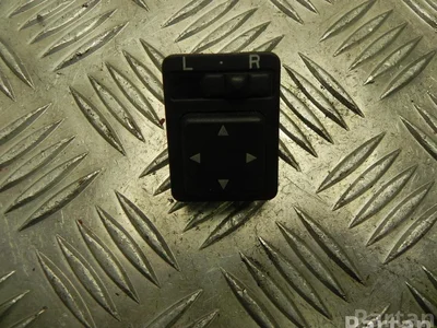 Toyota 84870-05020 / 8487005020 AVENSIS (_T22_) 2003 Bouton de miroir électrique - Image 1