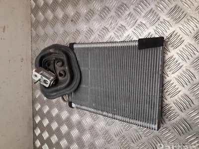 Mercedes-Benz T29754B C-CLASS (W205) 2016 Échangeur thermique - Image 1