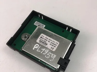 Mercedes-Benz A1698200475 B-CLASS (W245) 2010 Amplificateur de télévision - Image 1