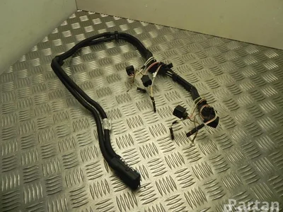 BMW 8654233 3 (F30, F80) 2013 Fils du compartiment moteur - Image 1