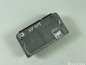 Toyota 89661-0U120 / 896610U120 YARIS (_P13_) 2013 Unité de contrôle moteur