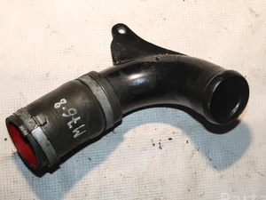 Volvo V60 2012 Tubería de radiador