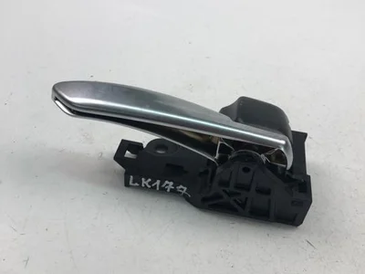 Toyota 69273-33060 / 6927333060 RAV 4 V 2021 Poignet de porte Right Front - Image 1