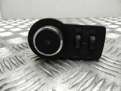 Opel 13268705 ASTRA J Sports Tourer 2014 Interrupteur de lumière - Image 1