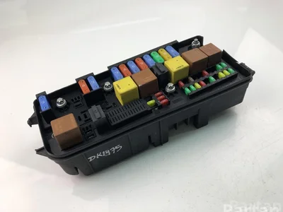 Saab 12783255 9-3 (YS3F) 2005 Boîte à fusibles - Image 1