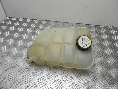 Ford CV61-8K218-B / CV618K218B FOCUS III 2013 Coolant Expansion Tank - Image 1