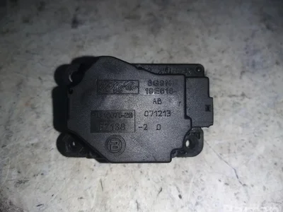 Volvo 6G9N19E616 XC60 2010 Moteur de réglage pour volet de régulation - Image 1