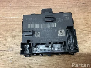 Škoda 1EB959593C ELROQ (PYL) 2025 Sterownik drzwi z przodu po prawej