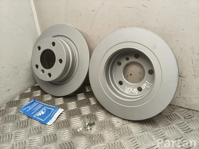 BMW 34216792225, 24011101751 1 (F20) 2018 Bremsscheibe hinten - Bild 1