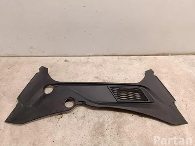 Chevrolet 84862302, 617058453 Corvette (C8) 2021 Moldura Plastico Derecho Limpia - Imagen 1