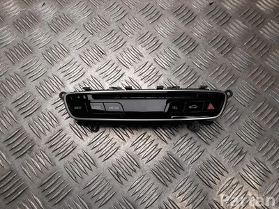 Mercedes-Benz A 447 905 37 00 / A4479053700 V-CLASS, Metris,  (W447) 2018 Radio CD - Imagen 1