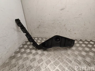 Maserati 670102577 LEVANTE 2024 Soporte del parachoques - Imagen 1