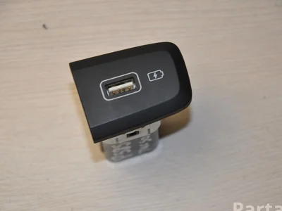 Hyundai 96125N9000 Tucson (NX4) 2021 Interface multimédia avec unité de contrôle - Image 1