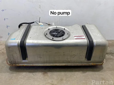 Aston Martin Vantage Coupe 2009 Réservoir de carburant - Image 1