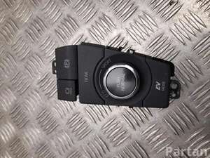 Toyota 75L728 RAV 4 V 2021 Unidad de interruptores (botones)