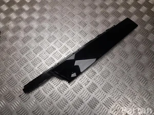 BMW 8 496 315, 8 496 311 / 8496315, 8496311 2 U06 Active Tourer 2022 soporte  exterior - B