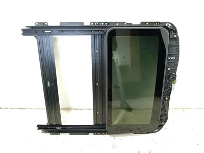 Maserati 06700229130, 670022913 QUATTROPORTE VI 2014 Toit ouvrant - Image 1