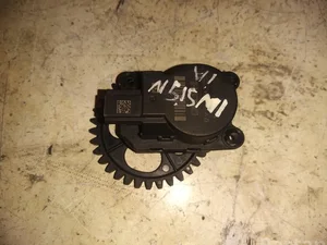 Opel 5243725 INSIGNIA A Saloon (G09) 2010 Moteur de réglage pour volet de régulation