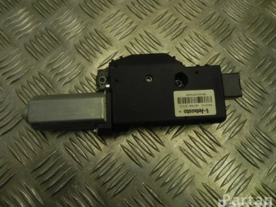 Subaru WR07E-001-AH / WR07E001AH WRX Saloon (GJ) 2017 Moteur de toit coulissant - Image 1