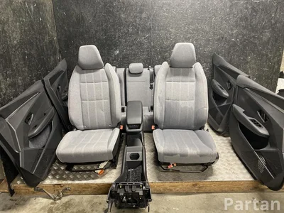 Renault MEGANE E 2023 Sitze komplett Türverkleidung Armlehne  - Bild 1