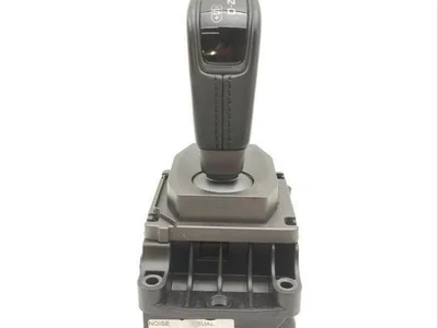 Jaguar JLRGX53-7E453-BC, LK10128586, LK10124474 / JLRGX537E453BC, LK10128586, LK10124474 F-TYPE coupe (X152) 2016 Dźwignia zmiany biegów Automatyczna skrzynia biegów - Obraz 1