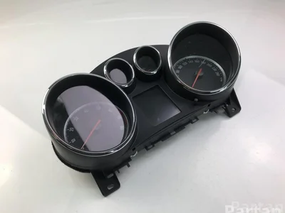 Opel 13433775 ASTRA J 2011 Tableau de bord - Image 1