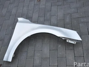 Škoda OCTAVIA III Combi (5E5) 2015 Aile right side