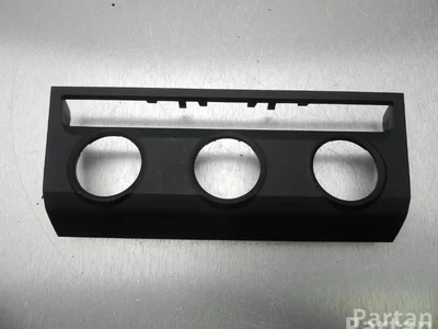 Škoda 3V0 819 075 / 3V0819075 SUPERB III (3V3) 2016 Cadre - Image 1