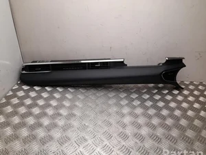 Mazda DFR5-60375, KT190 / DFR560375, KT190 CX-30 DM 2022 Cadre Tableau de bord