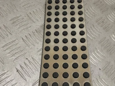 Mercedes-Benz 02557000 CLS (C218) 2014 Housse pour support de pied - Image 1