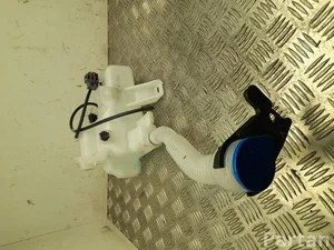 Mazda KD4567480 CX-5 (KF) 2025 Réservoir d'eau de nettoyage