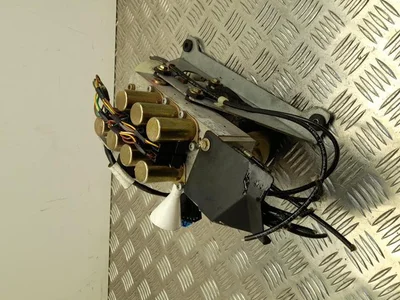 Mercedes-Benz A2088000030 CLK Convertible (A208) 2000 Unité de contrôle pour le contrôle du toit ouvrant - Image 1