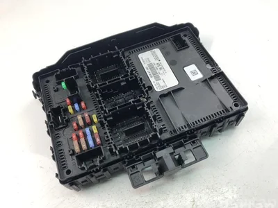 Ford JX6T-15604-BJH / JX6T15604BJH FOCUS III Turnier 2015 Boîte à fusibles - Image 1