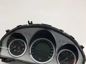 Mercedes-Benz A2049005107 C-CLASS (W204) 2013 Tableau de bord km/h