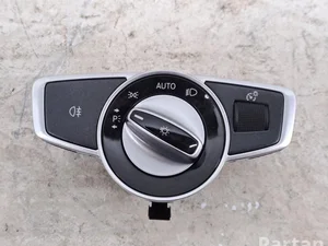 Mercedes-Benz A2059057007 C-CLASS (W205) 2016 Interrupteur de lumière