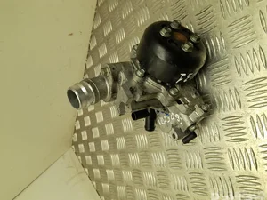 Hyundai F031 KONA 2022 Pompe à eau