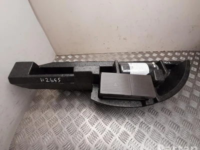 Audi 4M0 012 120 G / 4M0012120G Q7 (4M) 2017 Boîte à outils - Image 1