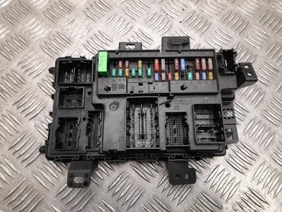 Ford KK3T-15604-FAE / KK3T15604FAE TRANSIT Box 2020 Boîte à fusibles - Image 1