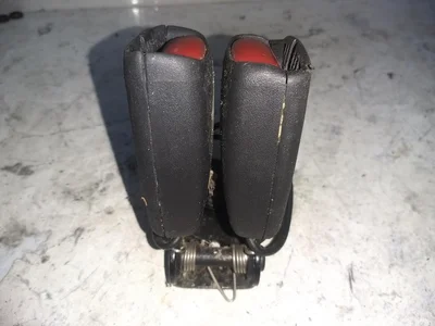 Volvo 30697035 V70 II (SW) 2008 Boucle de ceinture de sécurité - Image 1