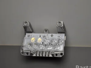 Peugeot 1305715204 308 SW II 2017 Unité de contrôle de la lumière