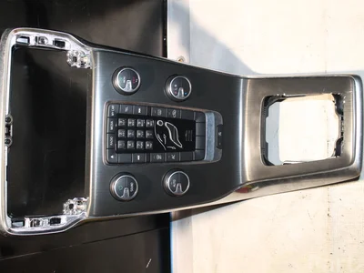 Volvo 08632794 V40 Hatchback 2013 Consola central - Imagen 1