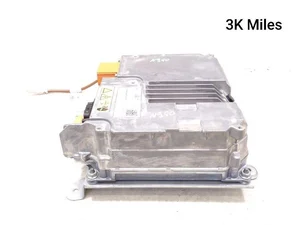 Mercedes-Benz A0009015411 EQB (X243) 2023 Onduleur avec convertisseur