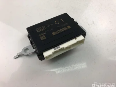 Toyota 89222-12010 / 8922212010 COROLLA Saloon (_E18_, ZRE17_) 2019 Unités de contrôle - Image 1